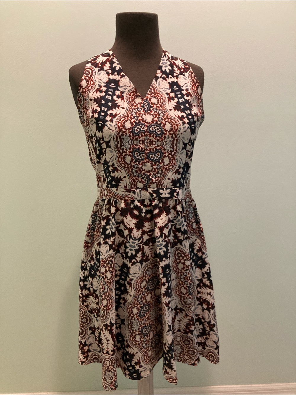 Sleeveless V-Neck Printed A-Line Dress in Black and Brown